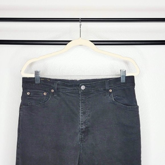 Levi's 550 Vintage 90s Women's Relaxed Fit Tapered Leg Black Jeans Size 16 - Picture 2 of 9